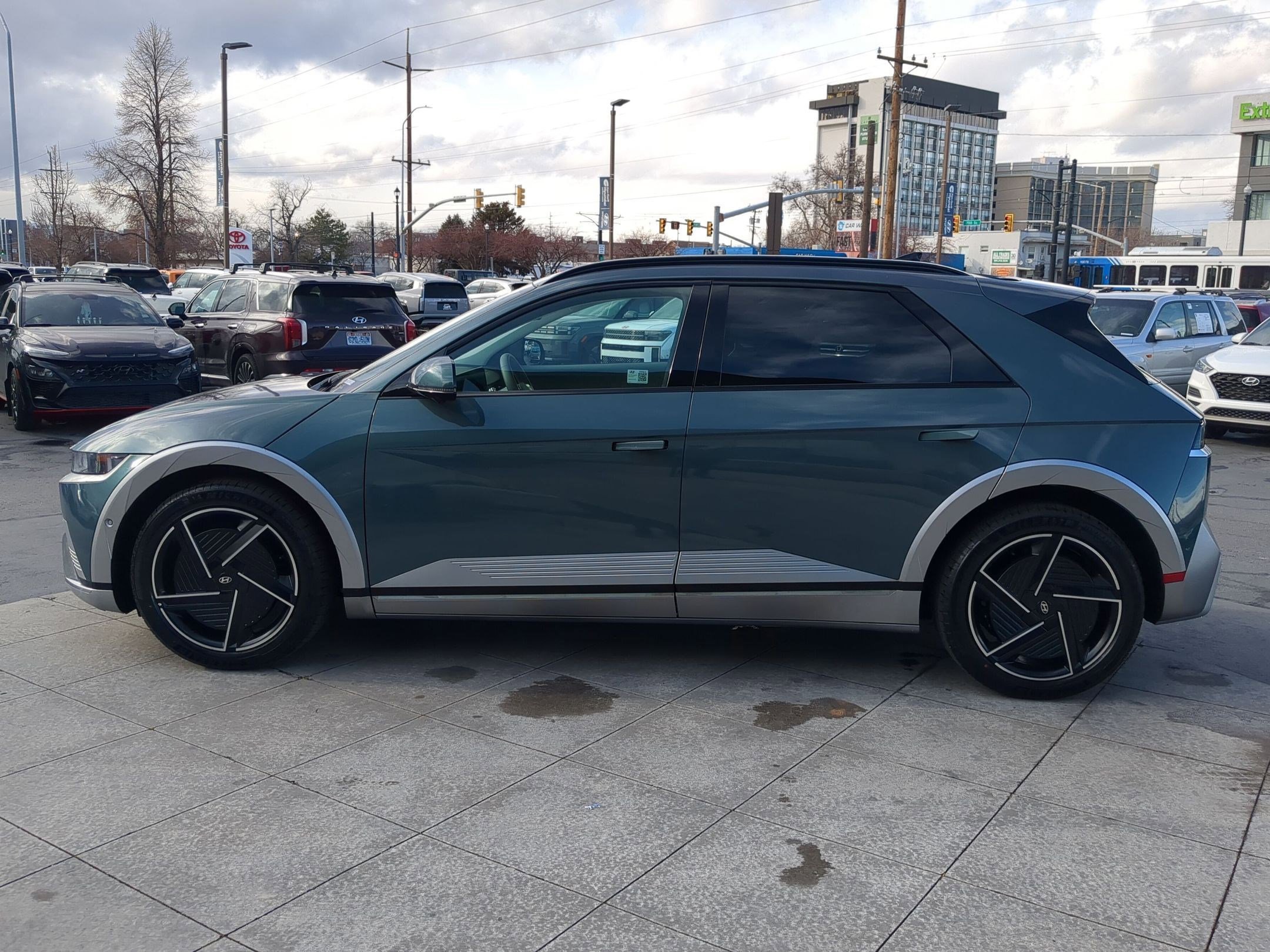 Certified 2025 Hyundai Ioniq 5 Limited image 9