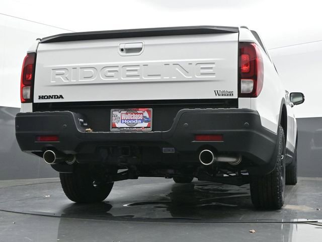 New 2026 Honda Ridgeline Black Edition image 13