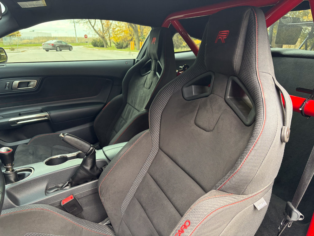 Used 2017 Ford Mustang Shelby GT350R RWD image 12