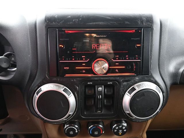 Used 2011 Jeep Wrangler Unlimited Sahara w/ Dual Top Group image 19