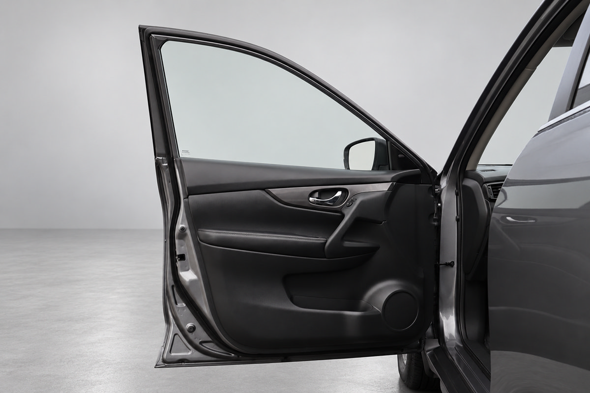 Used 2020 Nissan Rogue S w/ Special Edition Package FWD image 23