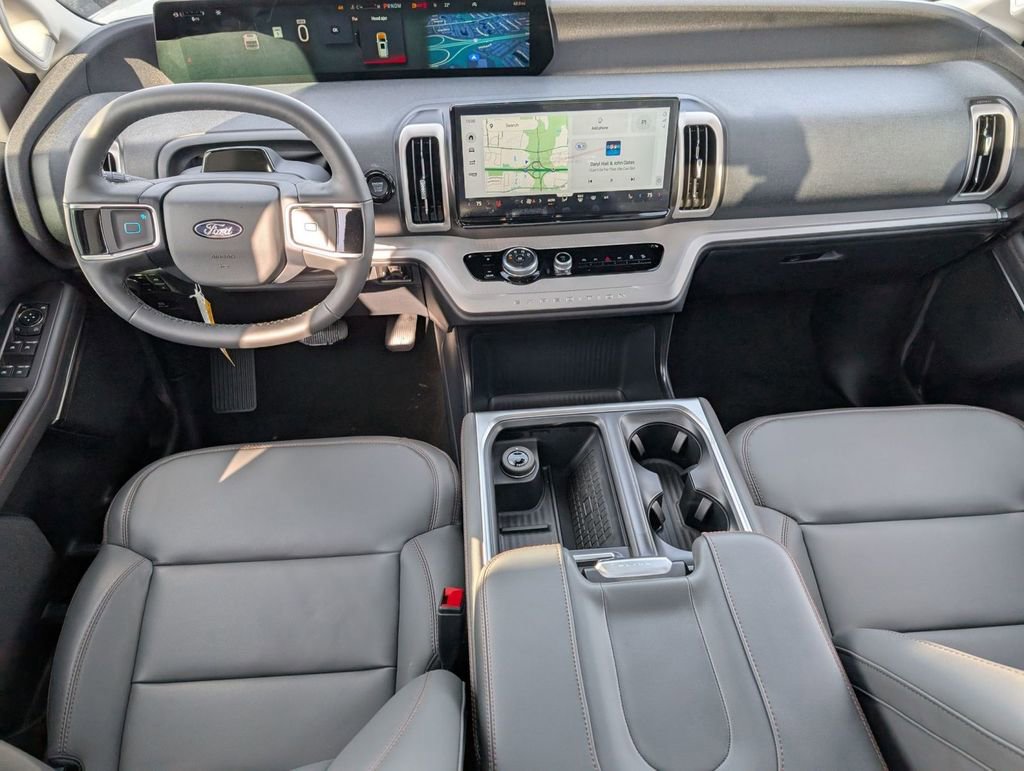 New 2025 Ford Expedition Active image 41