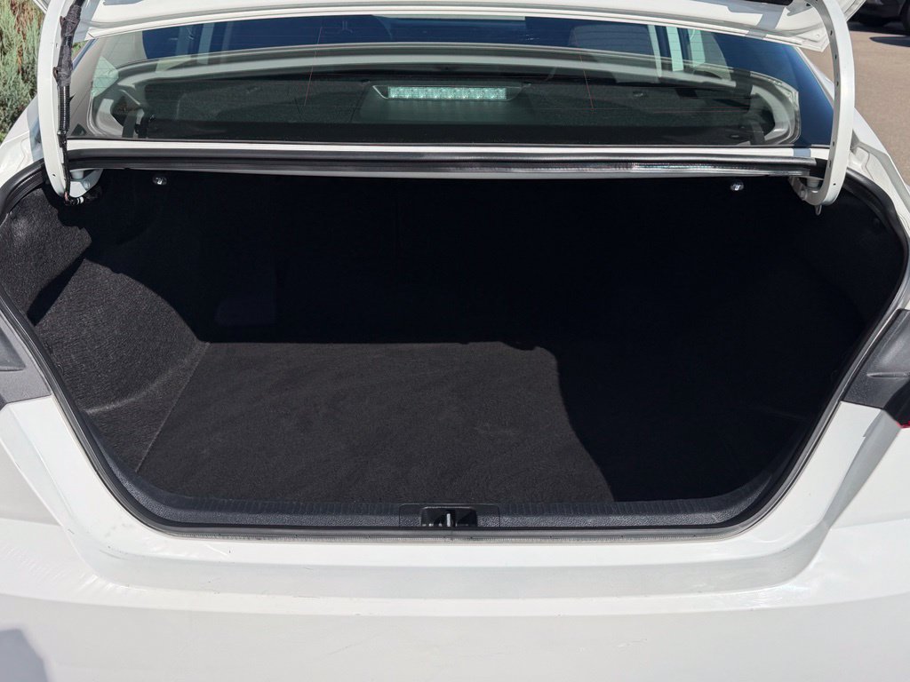 Used 2025 Toyota Camry LE FWD image 9