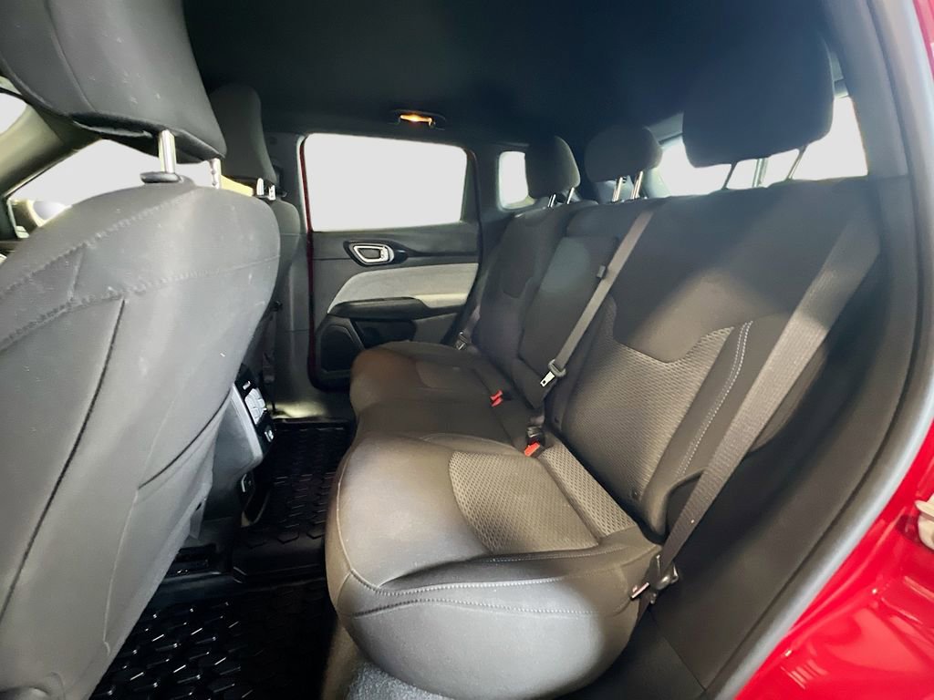 Used 2023 Jeep Compass Sport image 20