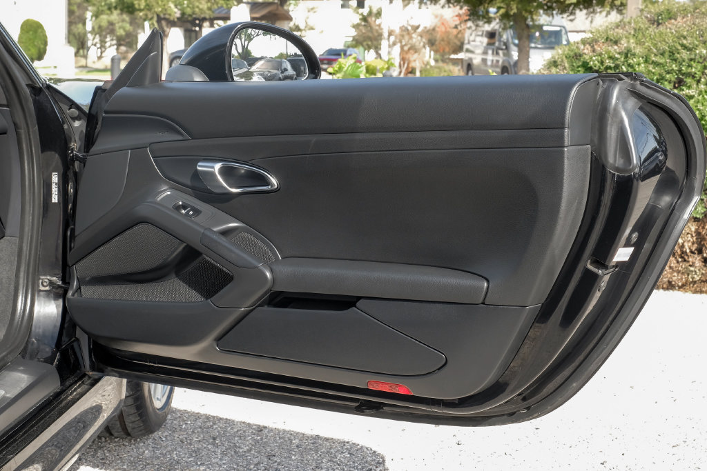 Used 2014 Porsche Cayman RWD image 39