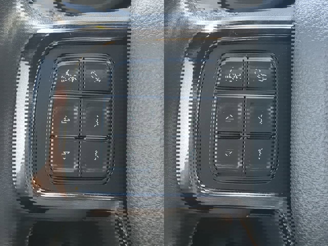 Used 2022 RAM 3500 Limited image 26