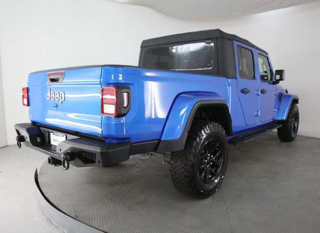 Used 2023 Jeep Gladiator Sport AWD/4WD image 9