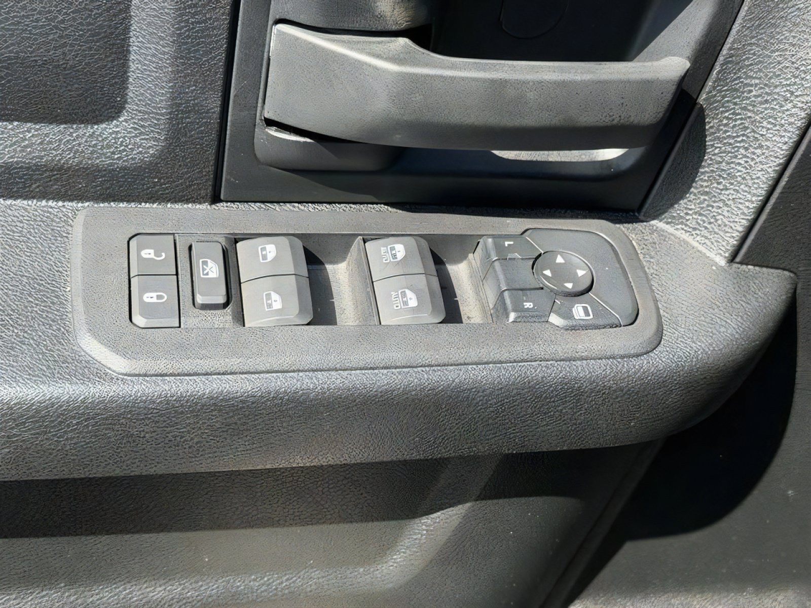 Certified 2025 RAM 2500 Tradesman AWD/4WD image 16