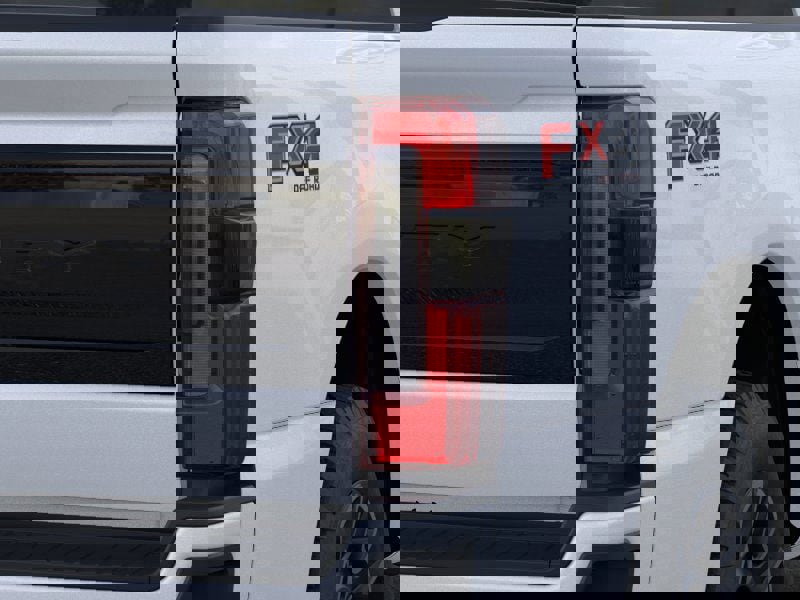 New 2025 Ford F250 Platinum image 21