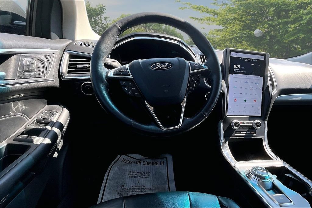 Used 2021 Ford Edge Titanium w/ Cargo Accessory Package FWD image 5
