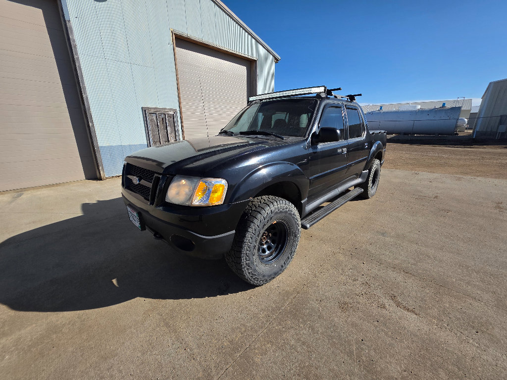 Used 2001 Ford Explorer Sport Trac 4x4 image 7
