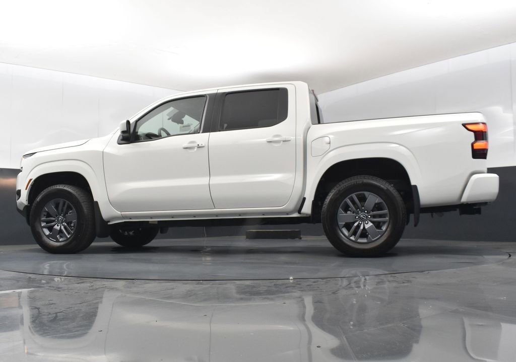 New 2025 Nissan Frontier SV w/ SV Convenience Package image 40