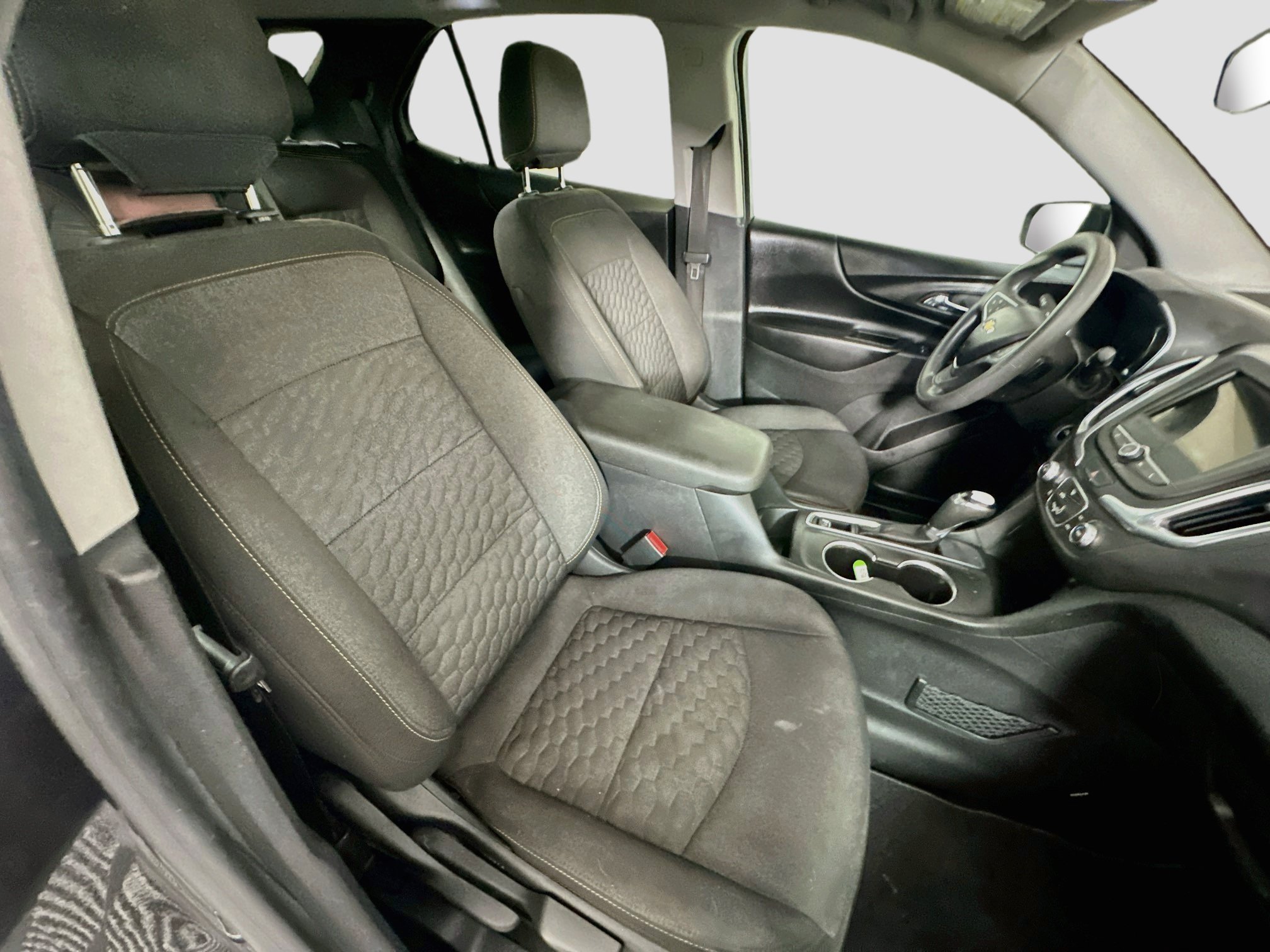 Used 2019 Chevrolet Equinox LT FWD image 30