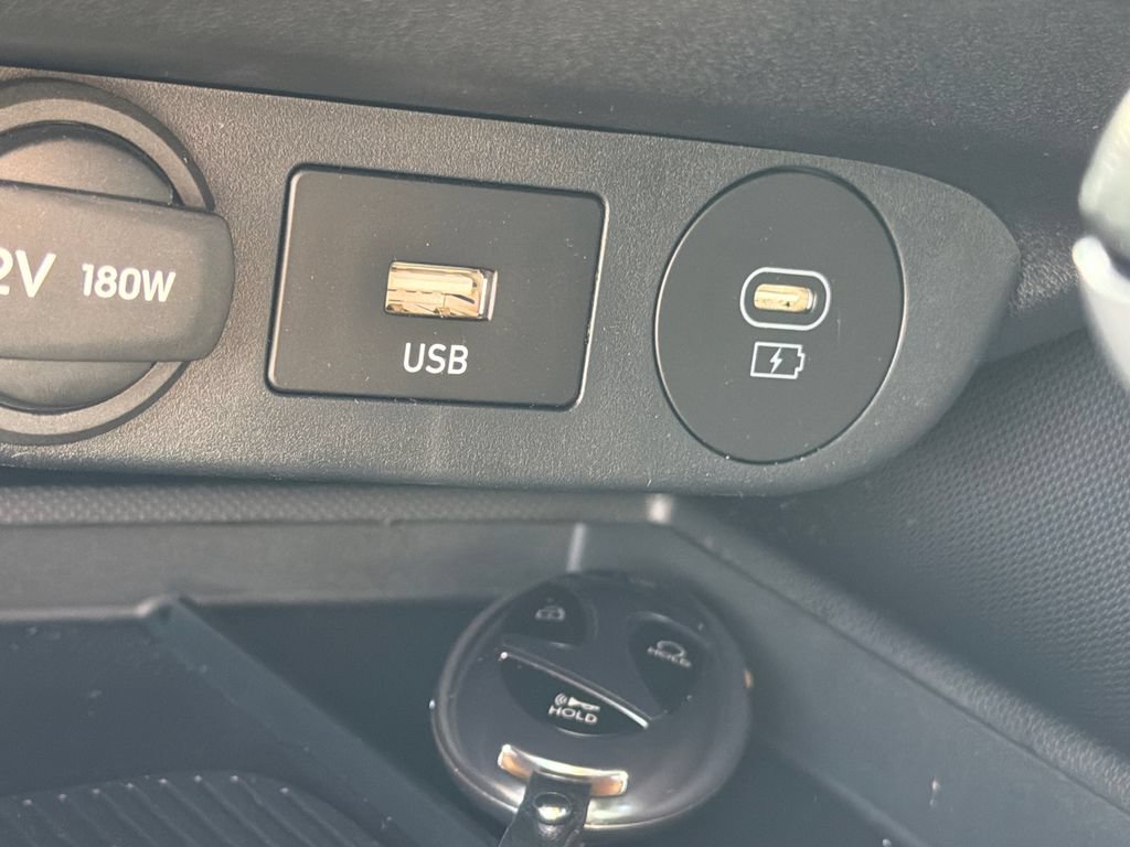 Certified 2026 Hyundai Elantra Sport FWD image 32