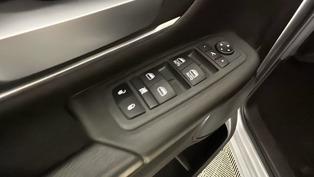 Used 2022 RAM 1500 Big Horn AWD/4WD image 11