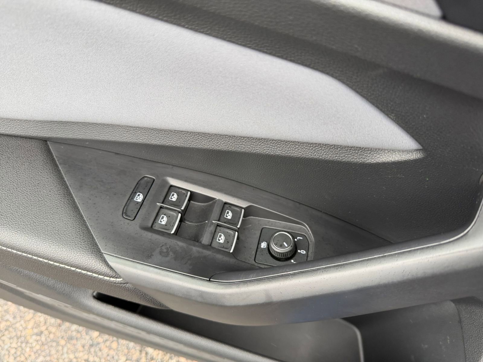 Used 2025 Volkswagen Jetta SE image 20