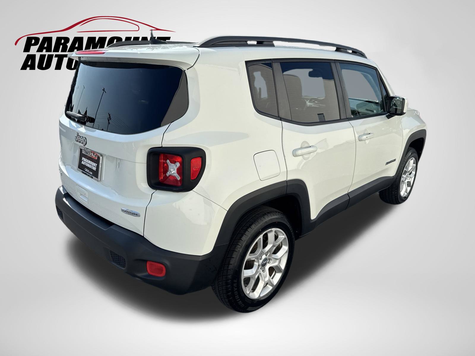 Used 2018 Jeep Renegade Latitude AWD/4WD image 7