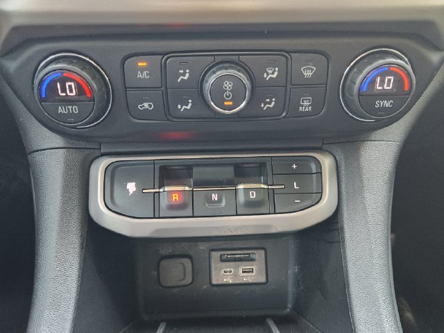 Used 2020 GMC Acadia Denali w/ Technology Package FWD image 21