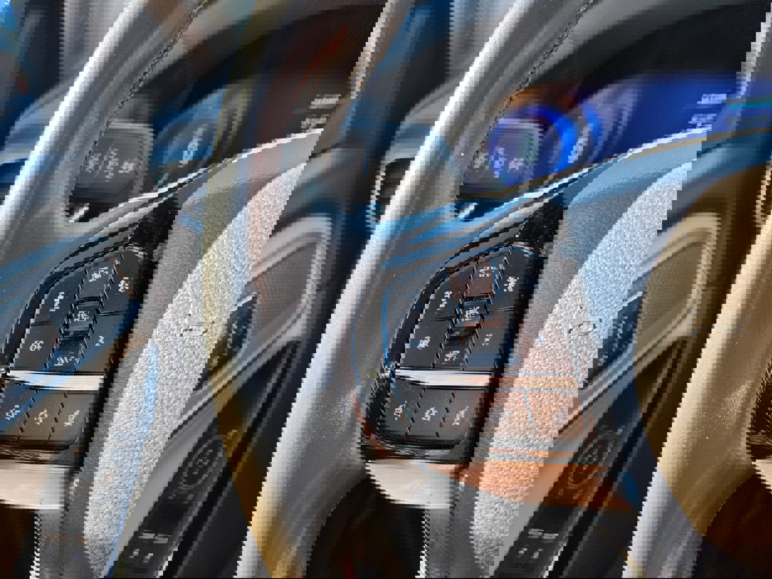 Certified 2023 Ford Explorer Platinum w/ Equipment Group 601A image 16