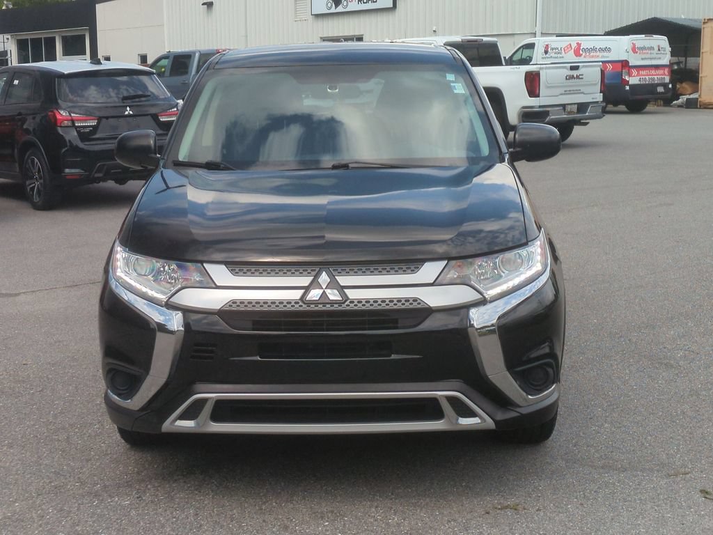 Used 2020 Mitsubishi Outlander ES FWD image 2