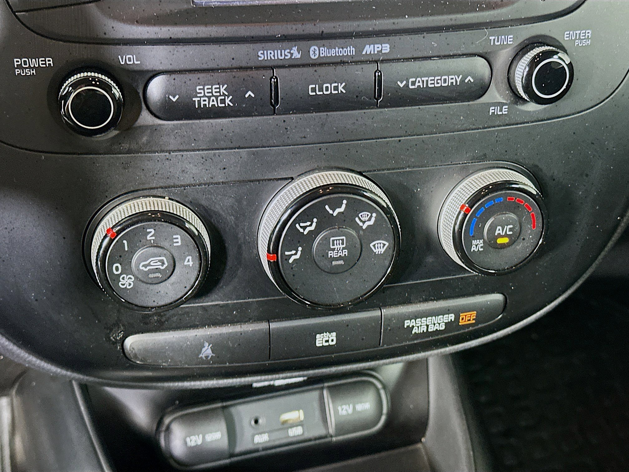 Used 2015 Kia Soul + FWD image 23