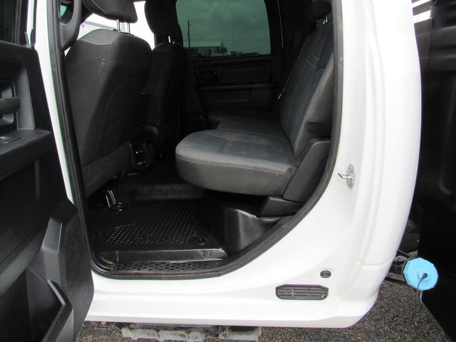 Used 2022 RAM 3500 Tradesman w/ Chrome Appearance Group AWD/4WD image 31
