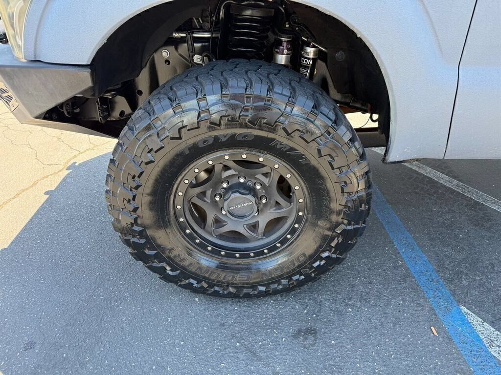 Used 2016 Ford F250 Platinum w/ FX4 Off-Road Package AWD/4WD image 11