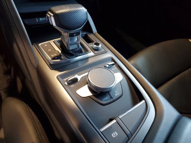 Used 2018 Audi R8 V10 RWD image 17