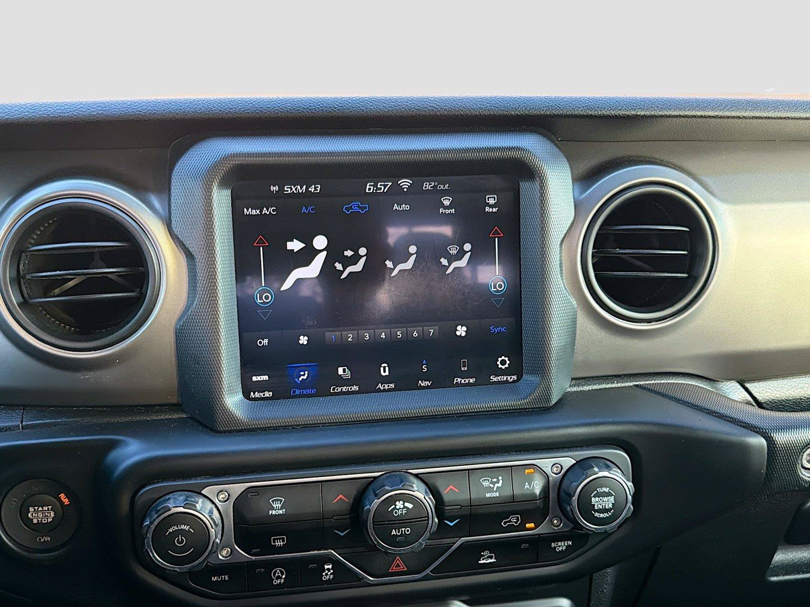 Used 2020 Jeep Gladiator Sport w/ Quick Order Package 24S AWD/4WD image 26