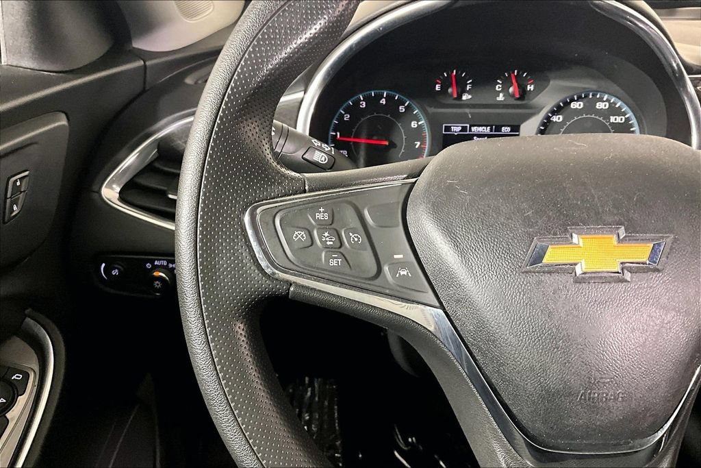 Used 2020 Chevrolet Malibu LT FWD image 17