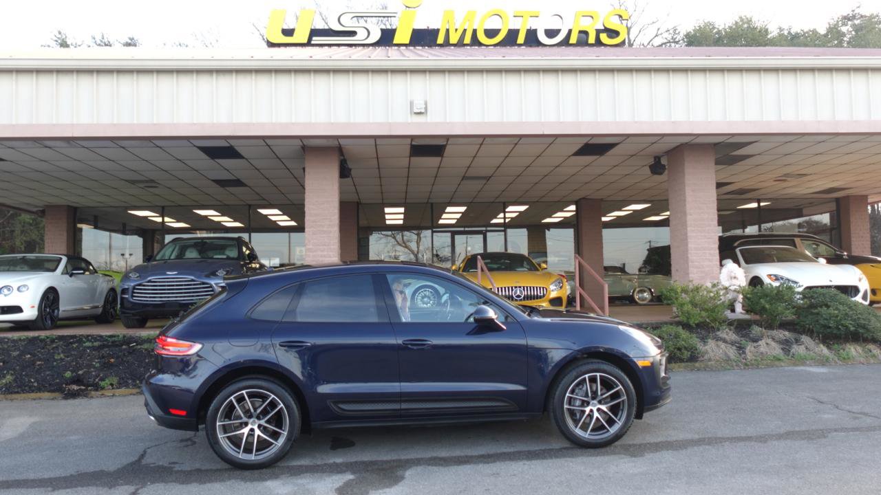 Used 2022 Porsche Macan w/ Premium Package AWD/4WD image 26