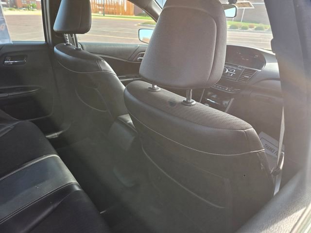 Used 2016 Honda Accord Sport image 36