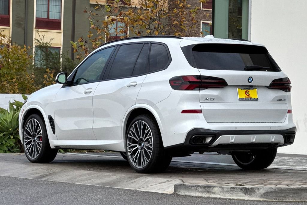 New 2026 BMW X5 xDrive40i w/ M Sport Package image 5