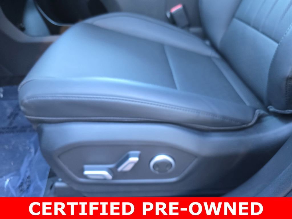 Used 2025 Hyundai Santa Fe SEL FWD image 31