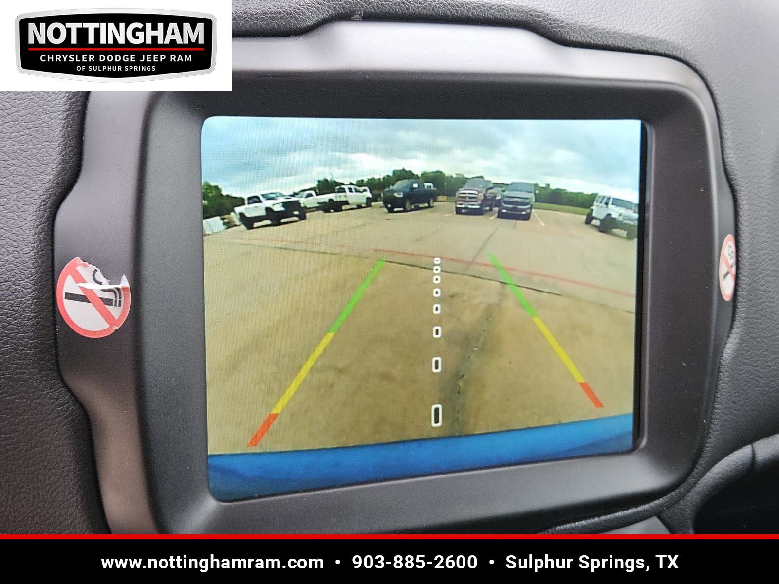 Used 2022 Jeep Renegade Latitude w/ Convenience Group AWD/4WD image 18