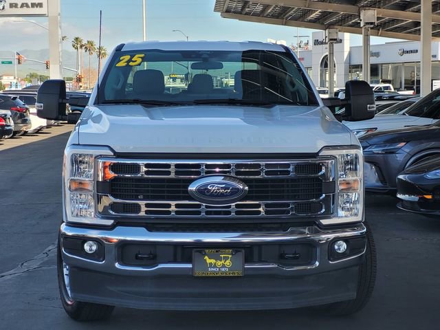 Used 2025 Ford F250 XLT image 2