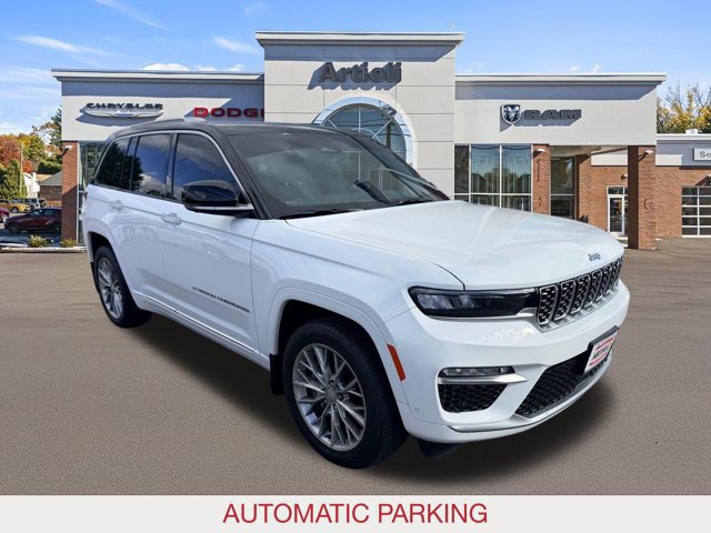Certified 2022 Jeep Grand Cherokee Summit w/ Adv Protech Group IV AWD/4WD image 33