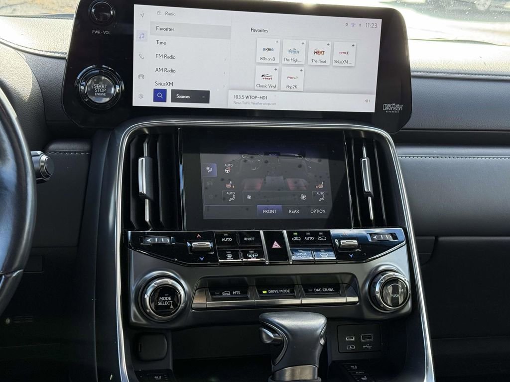 Used 2023 Lexus LX 600 4WD w/ Appearance Package image 19
