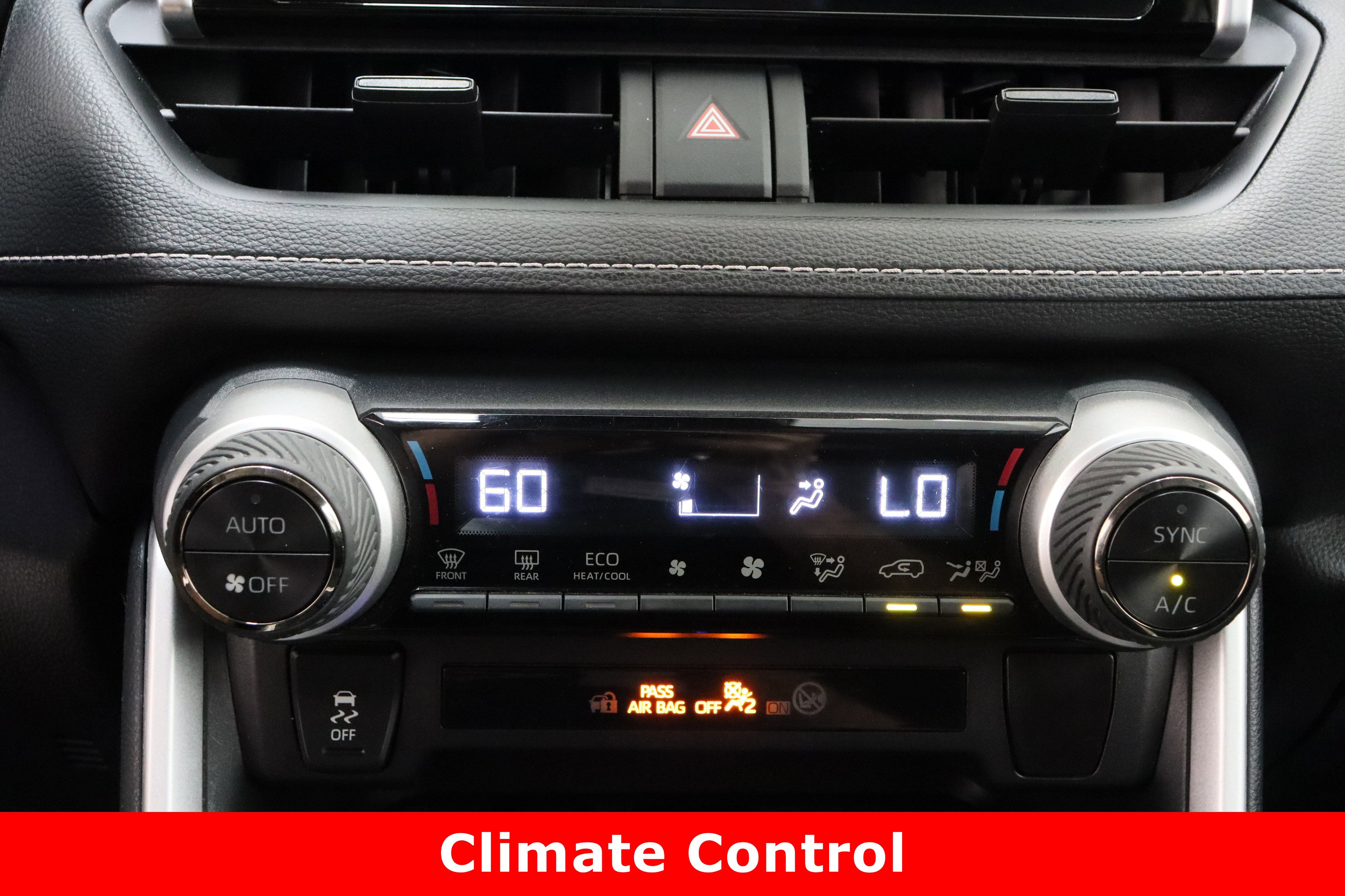 Used 2024 Toyota RAV4 LE AWD/4WD image 18