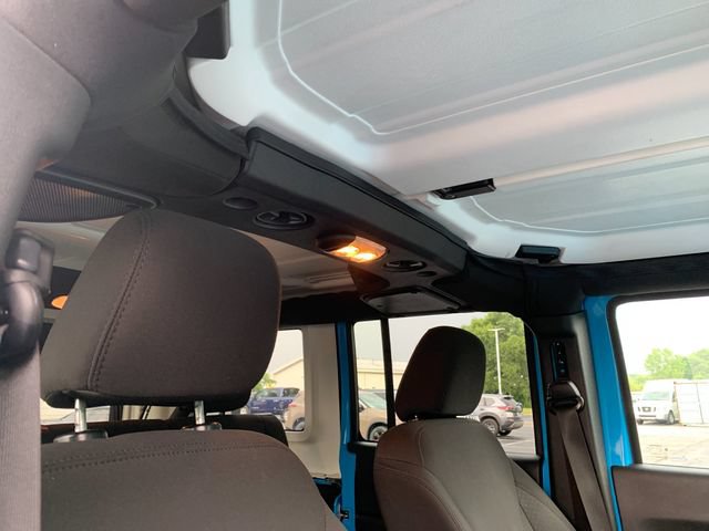 Used 2017 Jeep Wrangler Unlimited Sport w/ Quick Order Package 24S AWD/4WD image 18