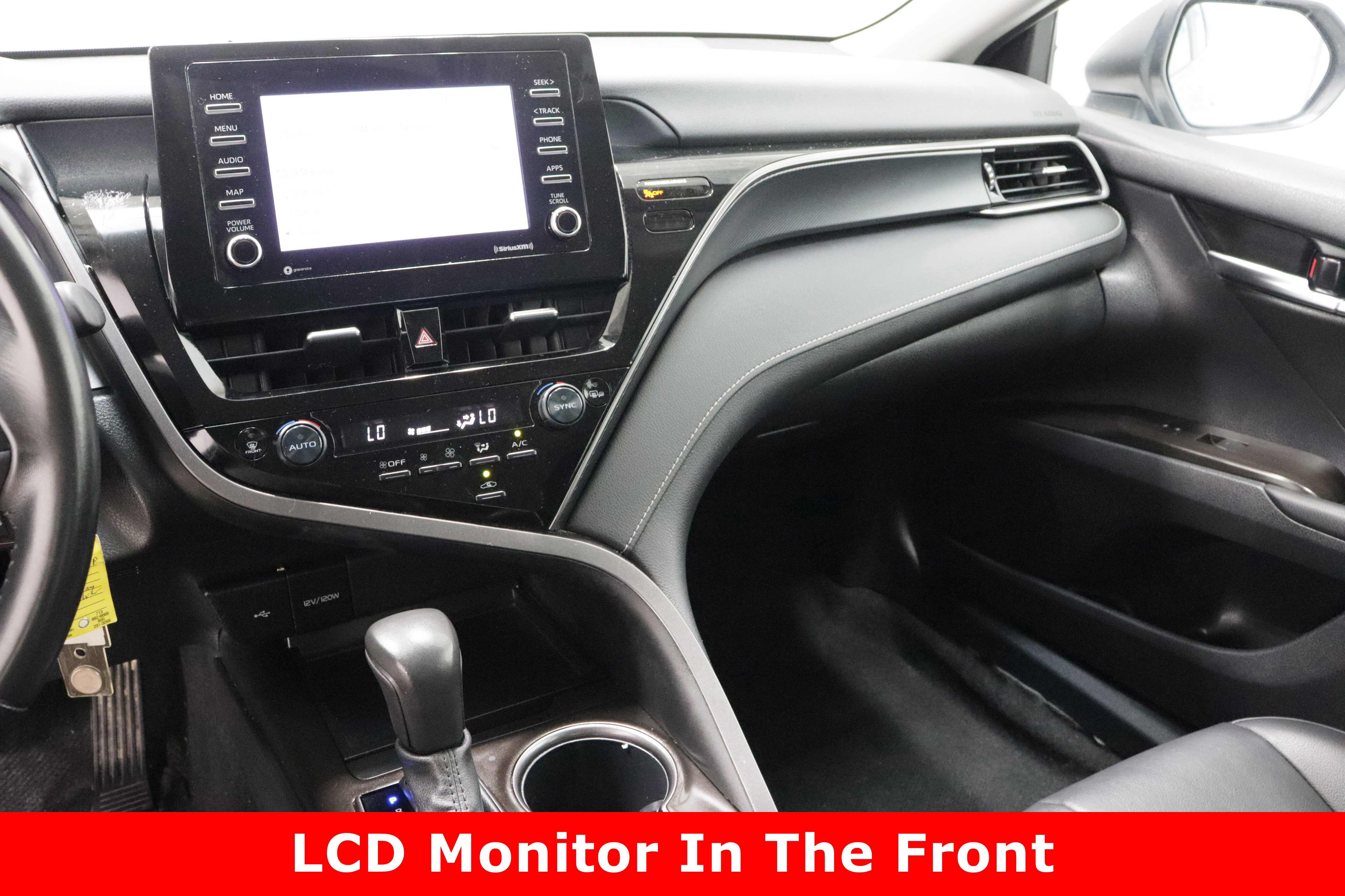 Used 2024 Toyota Camry SE image 16