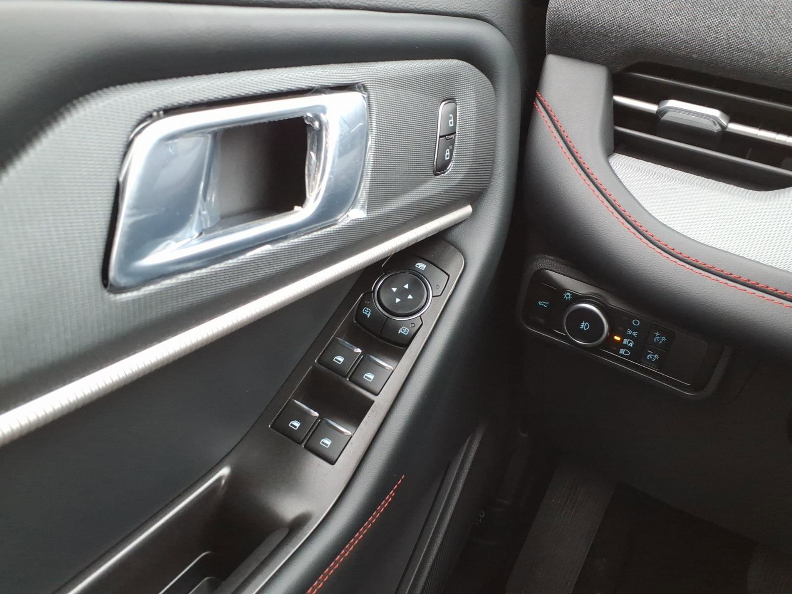 New 2026 Ford Explorer ST-Line image 12