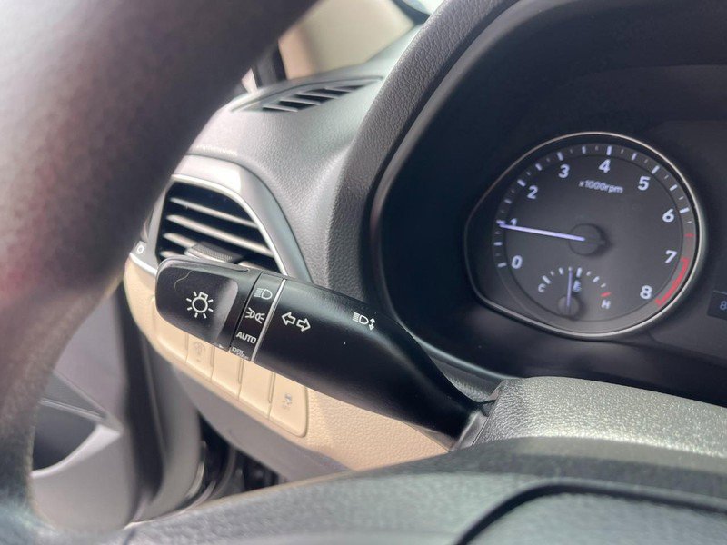 Used 2018 Hyundai Elantra GT image 28