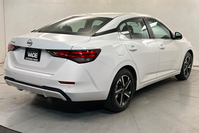 Used 2025 Nissan Sentra SV FWD image 5