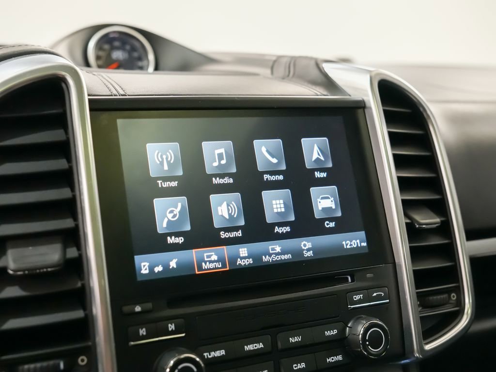 Certified 2017 Porsche Cayenne Turbo AWD/4WD image 30