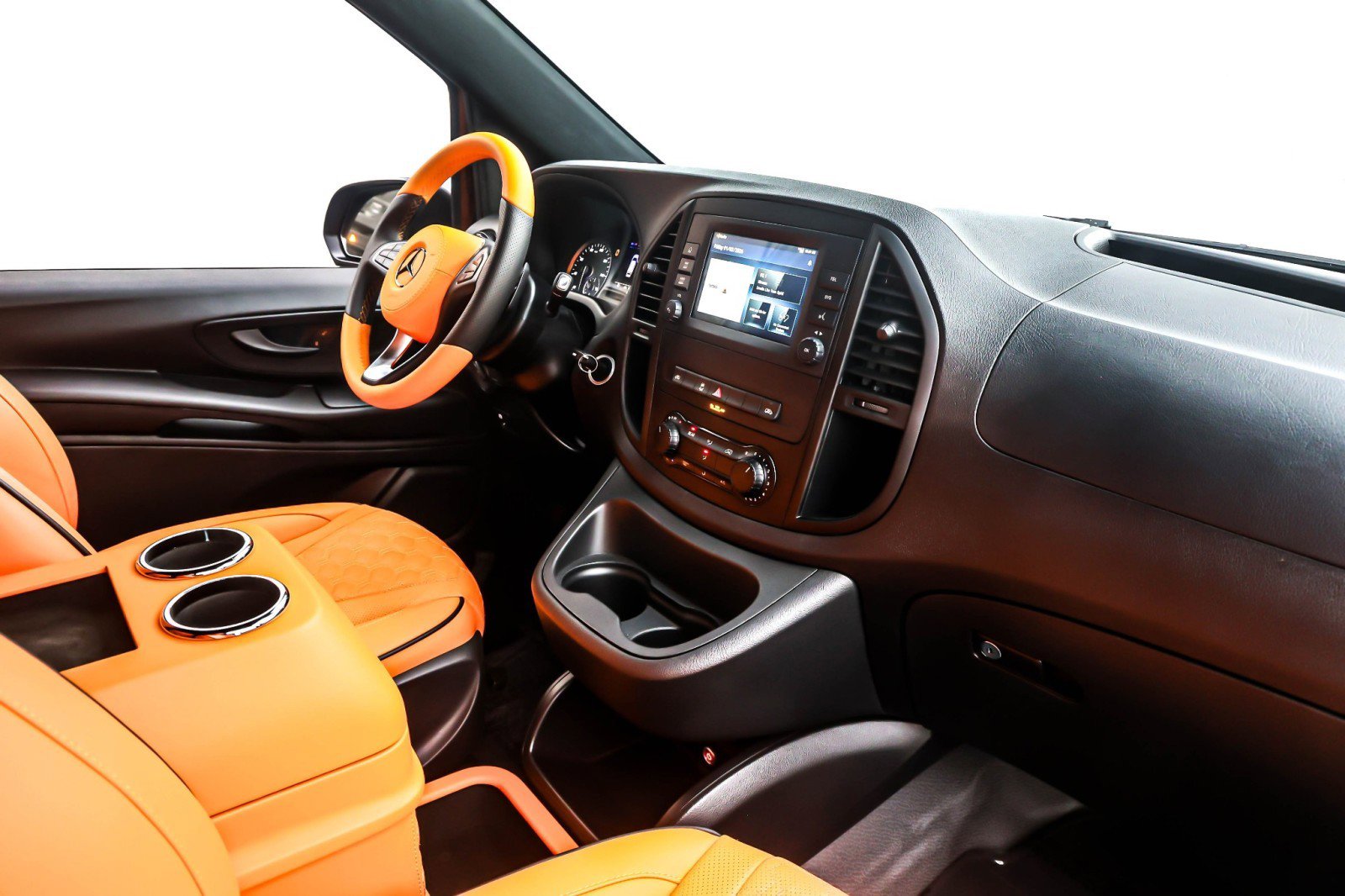 Used 2023 Mercedes-Benz Metris Passenger image 16