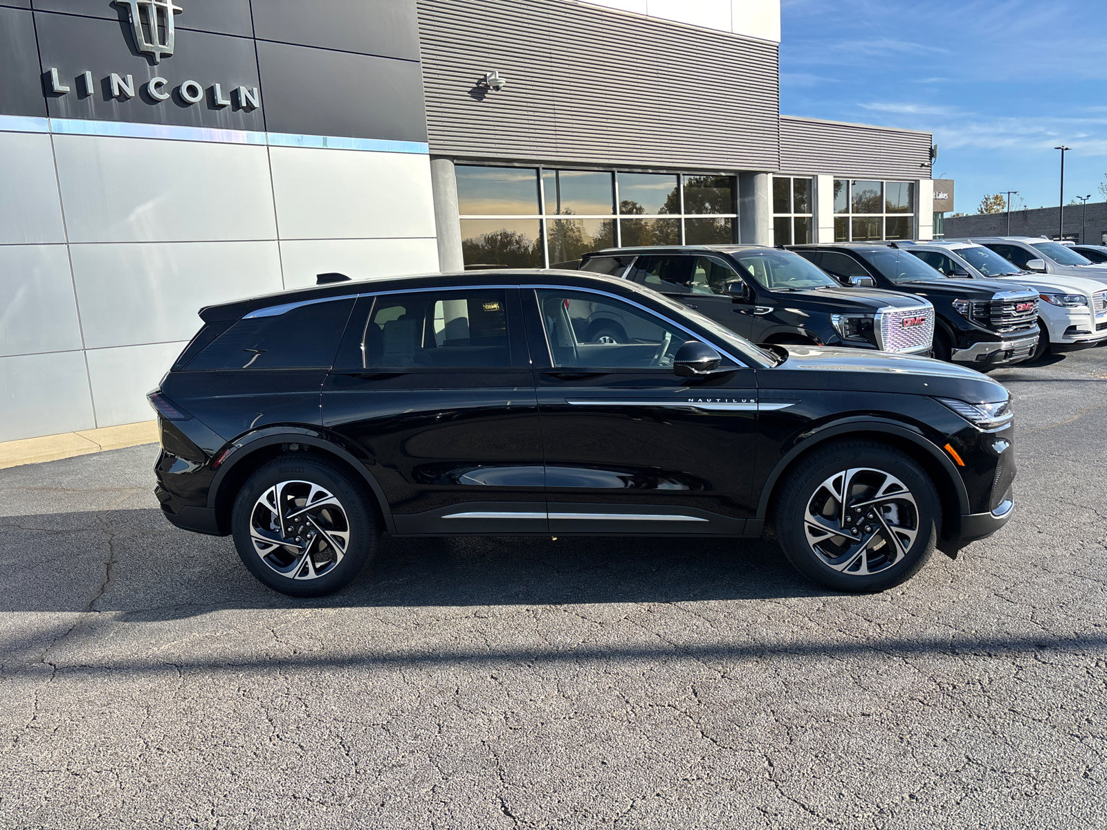 New 2026 Lincoln Nautilus Premier w/ Equipment Group 102A image 8