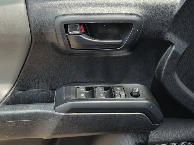 Used 2021 Toyota Tacoma SR AWD/4WD image 16