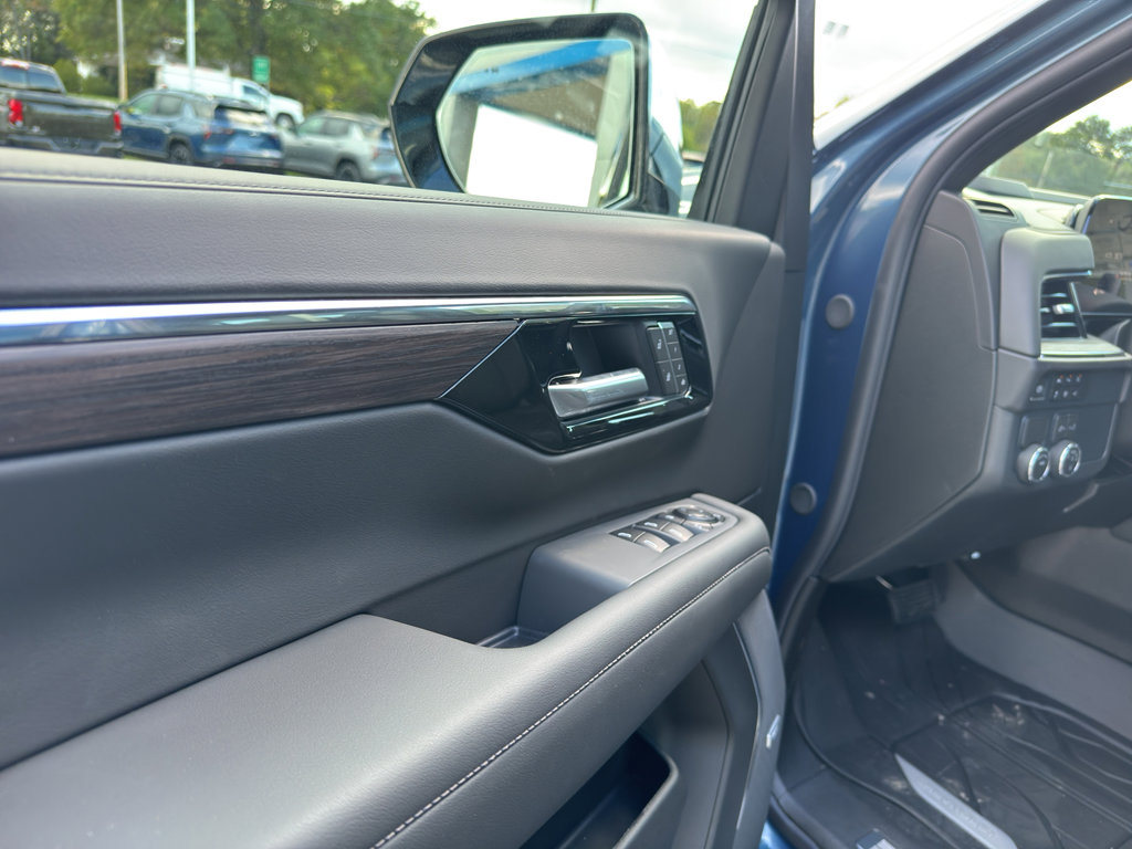 New 2026 Chevrolet Suburban LT w/ LPO, Chrome Package image 14
