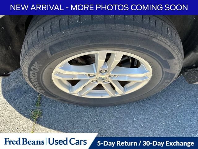 Used 2020 Ford Explorer XLT w/ Comfort Package AWD/4WD image 10